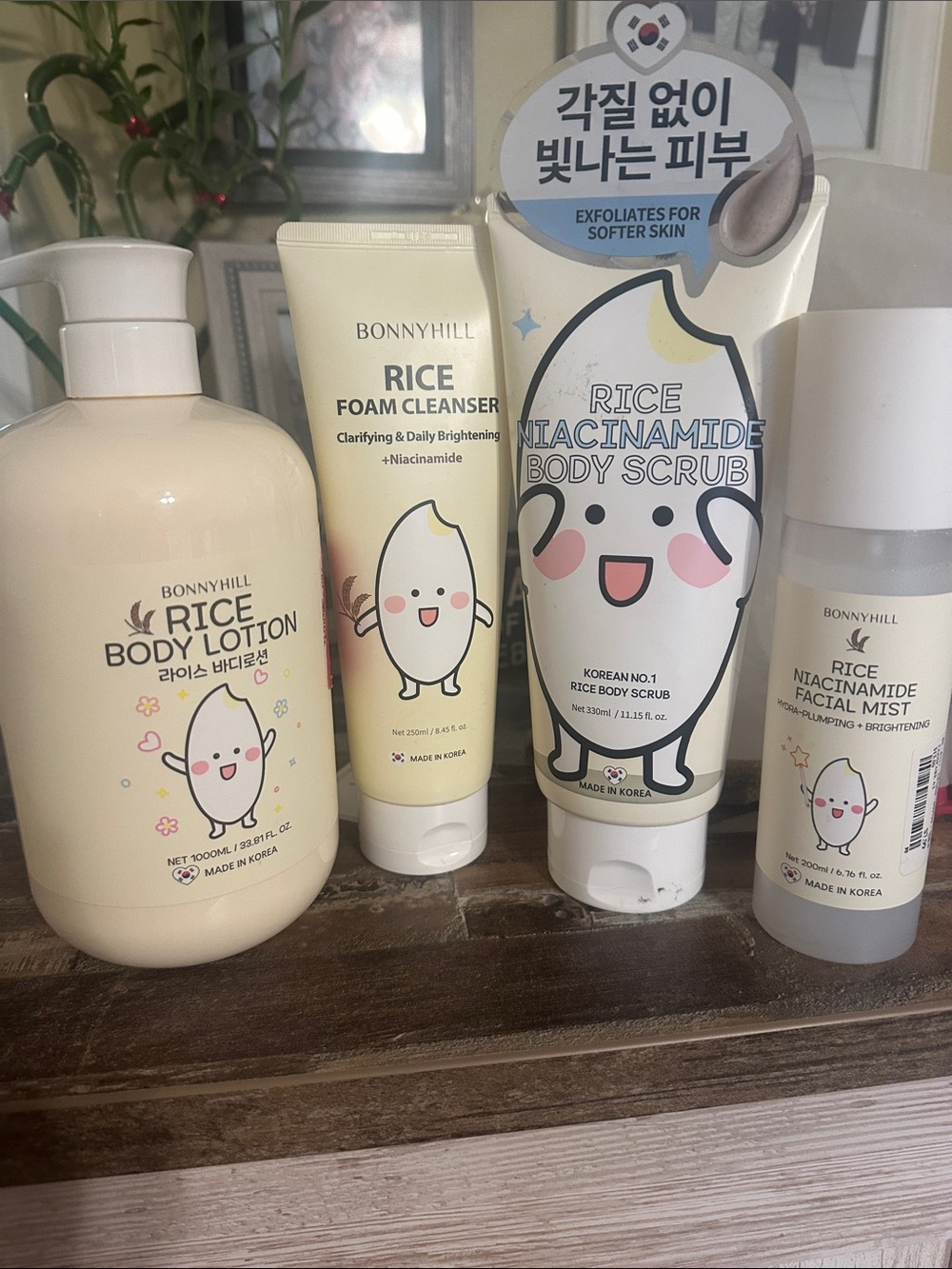 Bonnyhill Rice. Includes Facial Mist, facial scrub, body scrub and body Lotion
